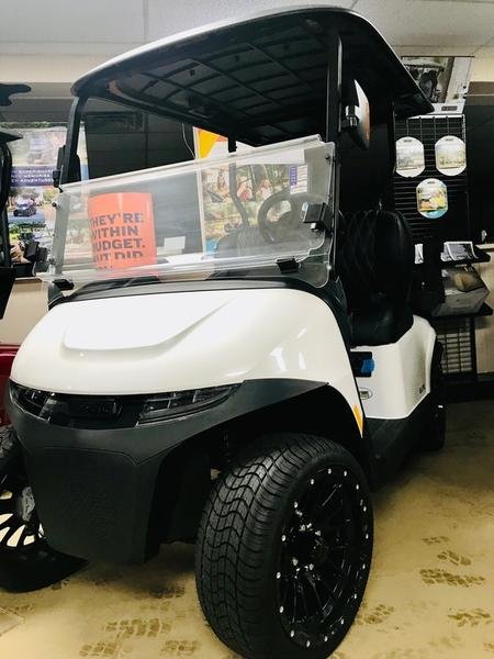 2024 E-Z-GO Freedom RXV ELiTE Lithium | Bright White | 4-Passenger Zero-Maintenance Sale!